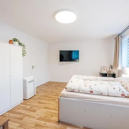 U Sklepů Apartman Šardice